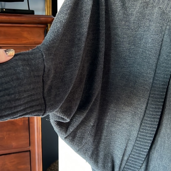 IC by Connie unique cardigan style sweater with one button - Picture 3 of 4